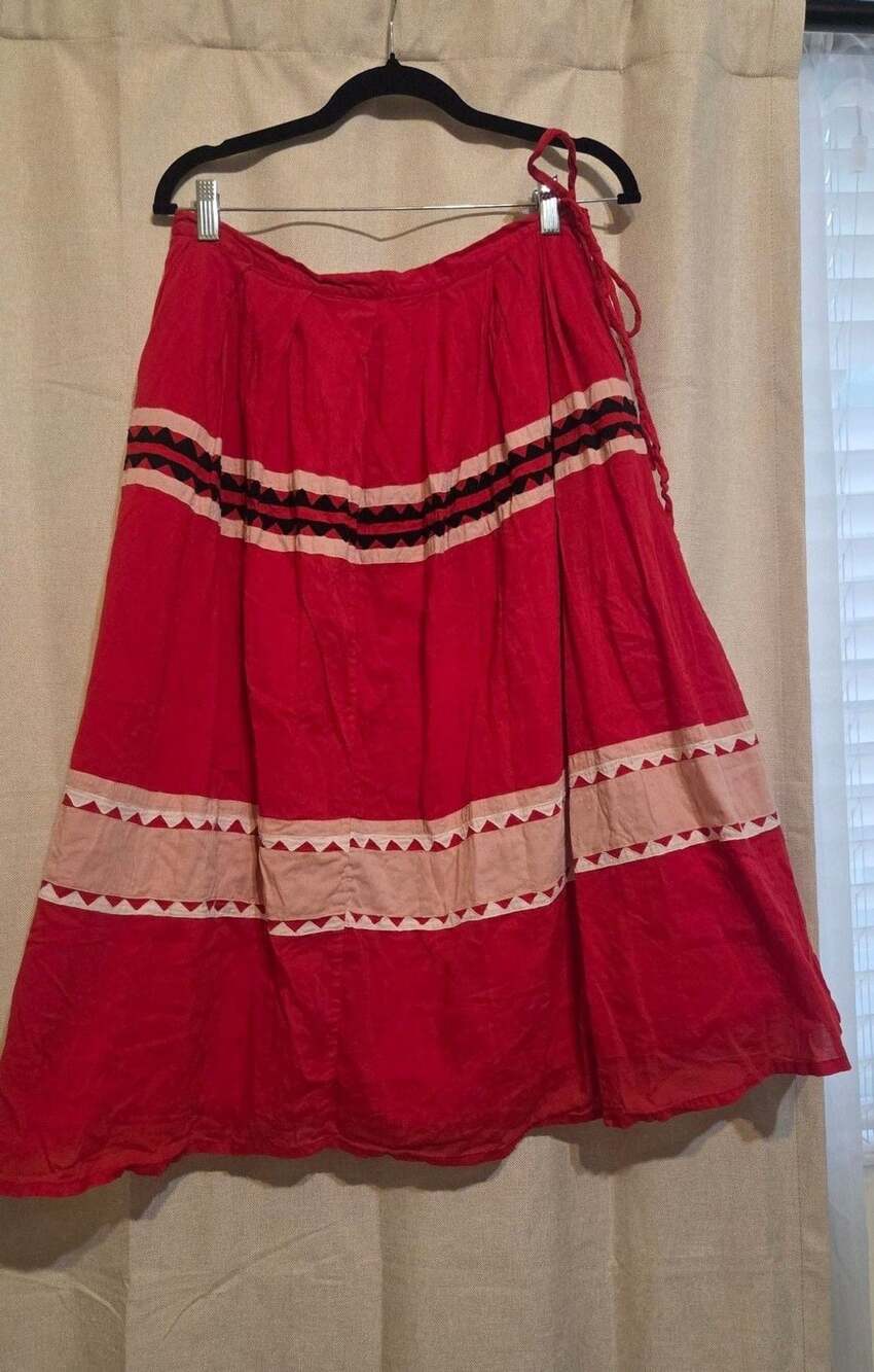 Carolina K Midi Skirt Size L Red Cotton Embroidered